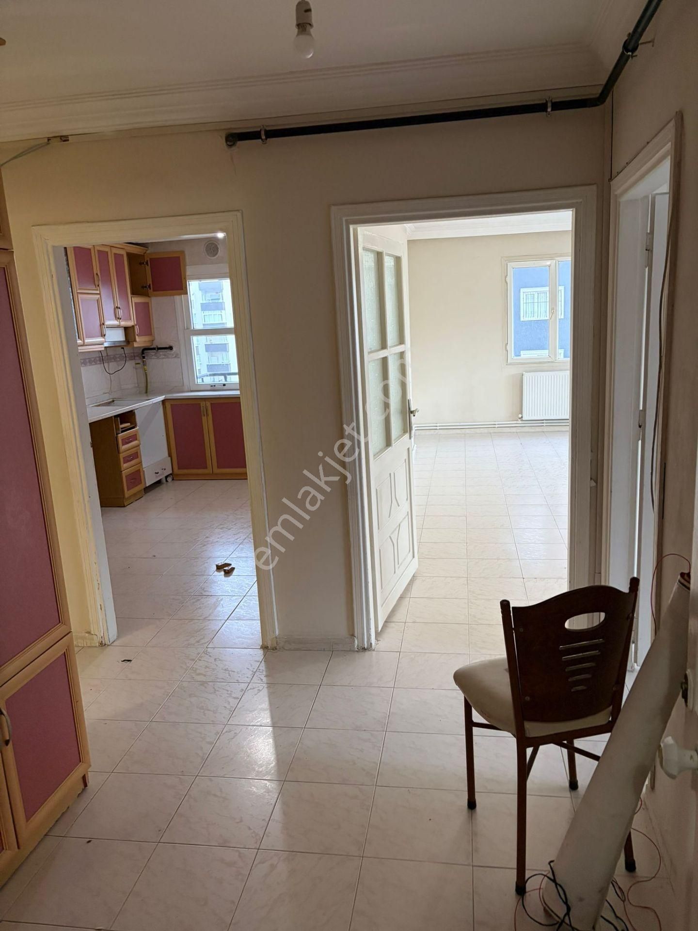 Adana Çukurova Özal Bulvarına Yakın Konumda 4+1 Doğalgazlı Kombili Mükemmel Konumda Kiralık Daire - Görsel 8