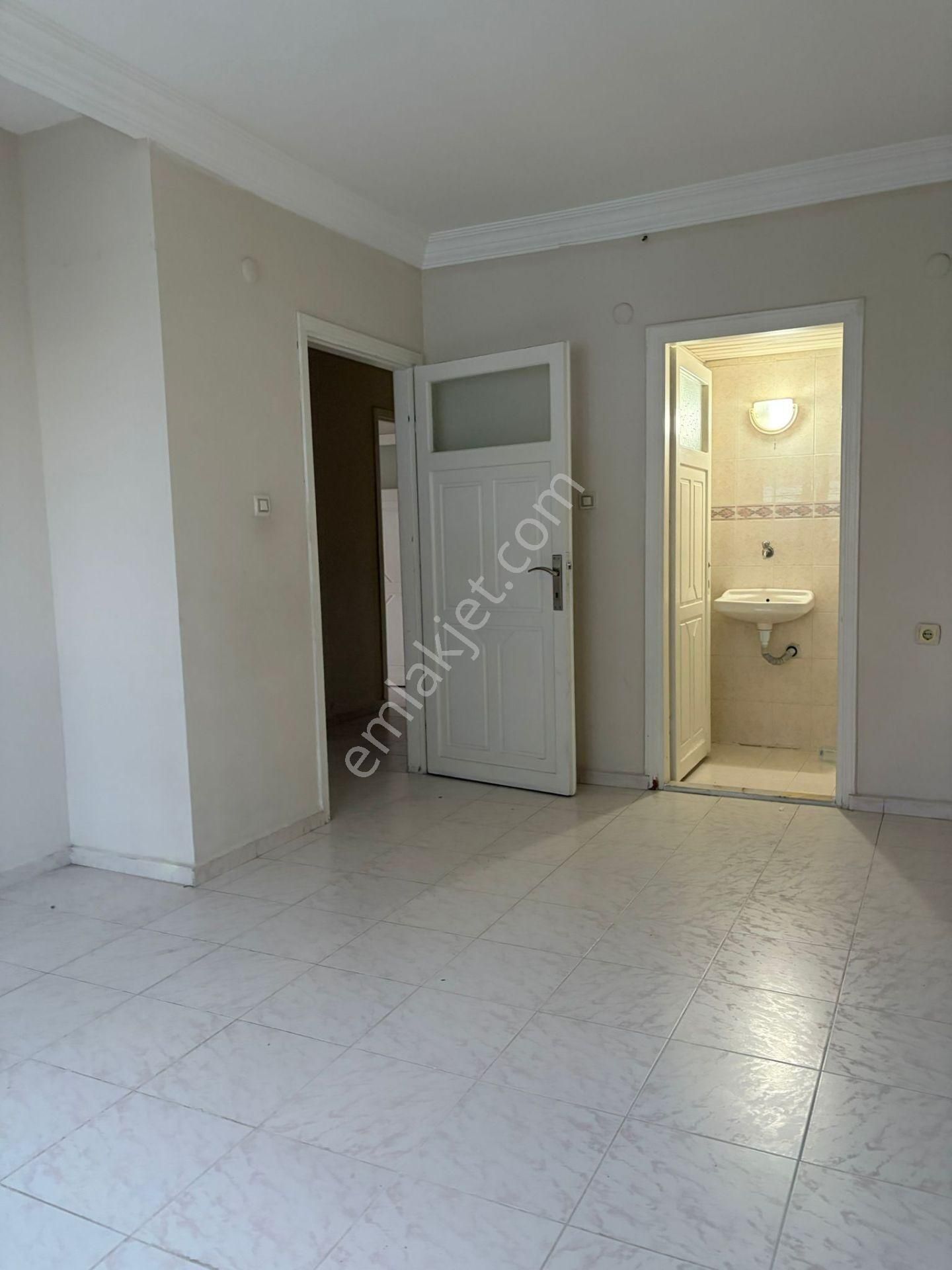 Adana Çukurova Özal Bulvarına Yakın Konumda 4+1 Doğalgazlı Kombili Mükemmel Konumda Kiralık Daire - Görsel 13