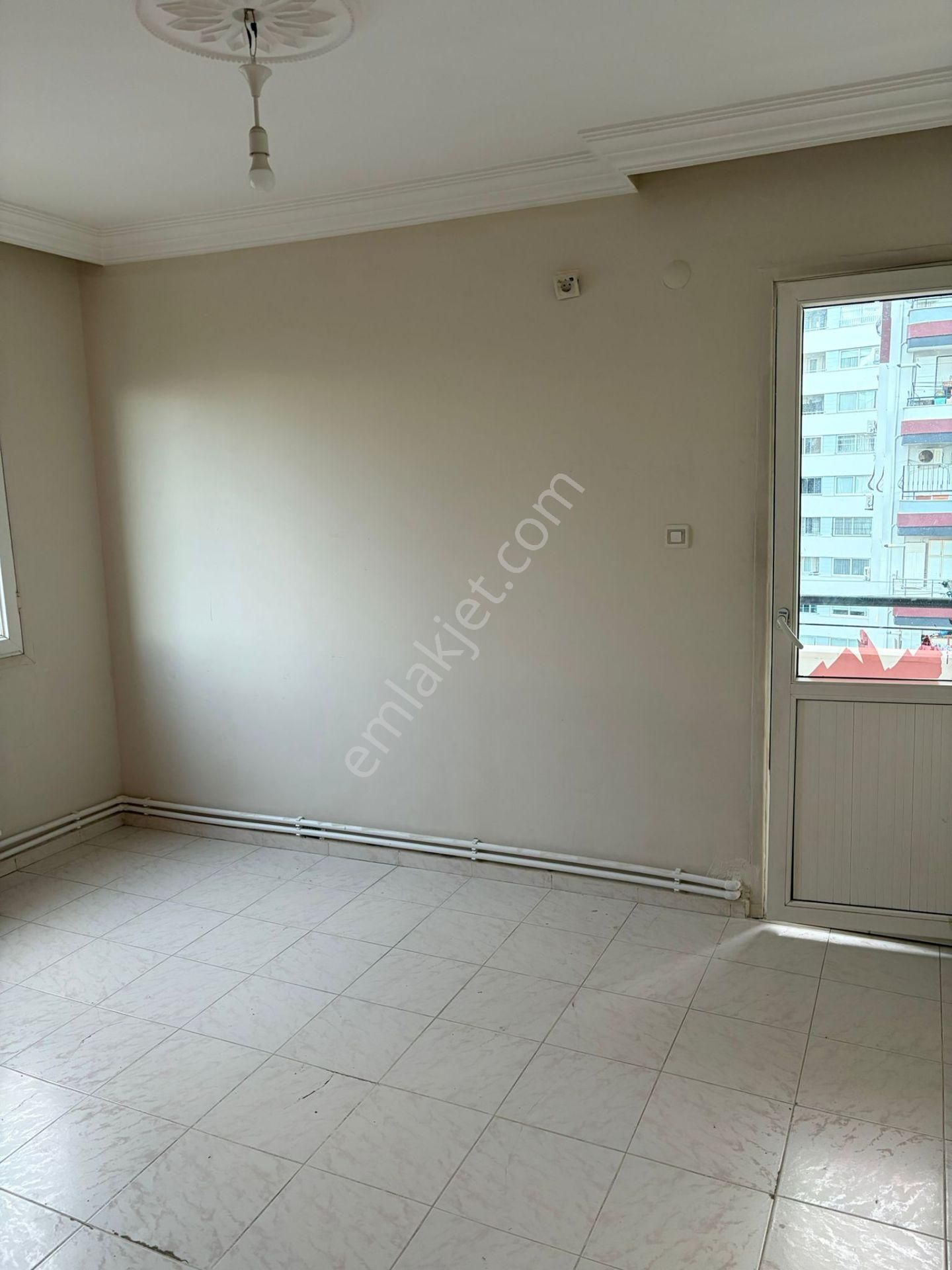 Adana Çukurova Özal Bulvarına Yakın Konumda 4+1 Doğalgazlı Kombili Mükemmel Konumda Kiralık Daire - Görsel 3