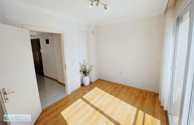 Yeni Girne Cd Yakını 2+1 Önü Açık Çift Banyolu Çift Cepheli - Görsel 3