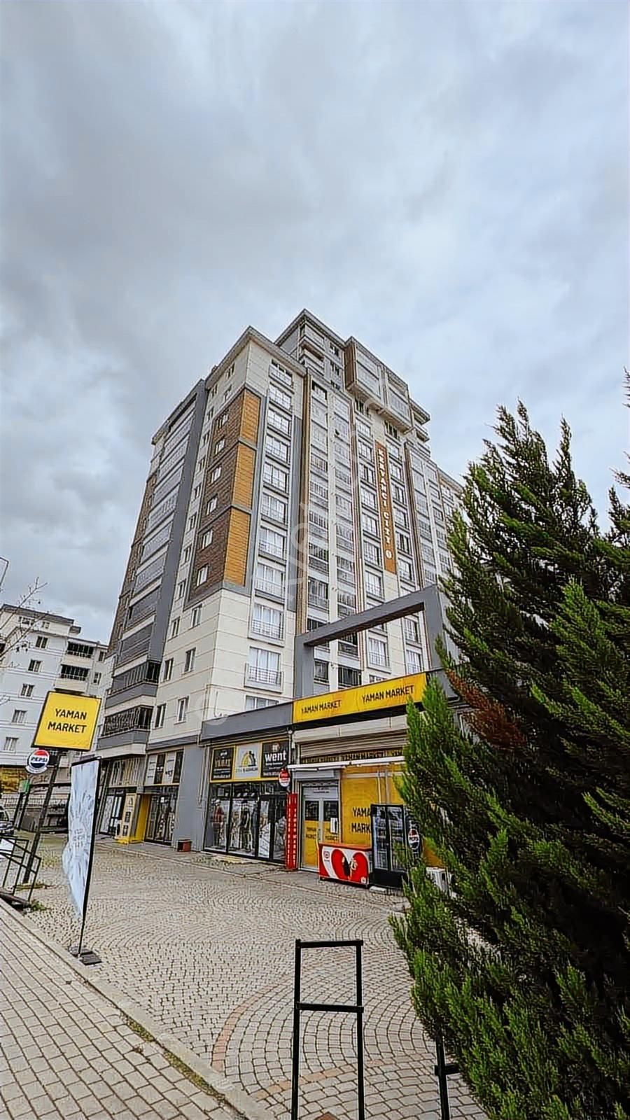 Mehmetoğlu Gayrımenkul'den Kervancı Cty 1 Kiralık 3+1 Daire