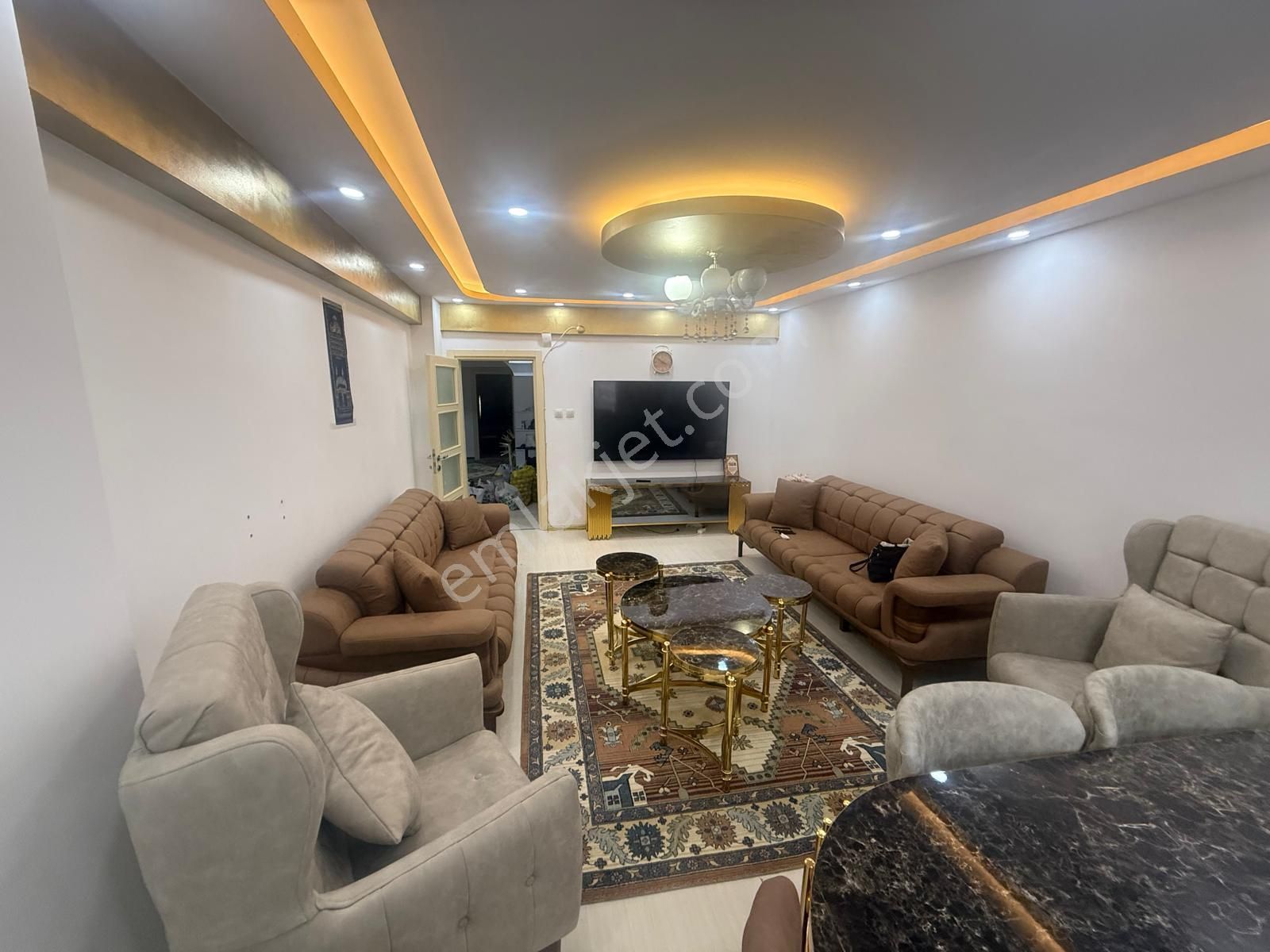 Barış'tan Metrobüsün Yanı Başında 40 Bin Tl Kiracılı 3+1 Lüks