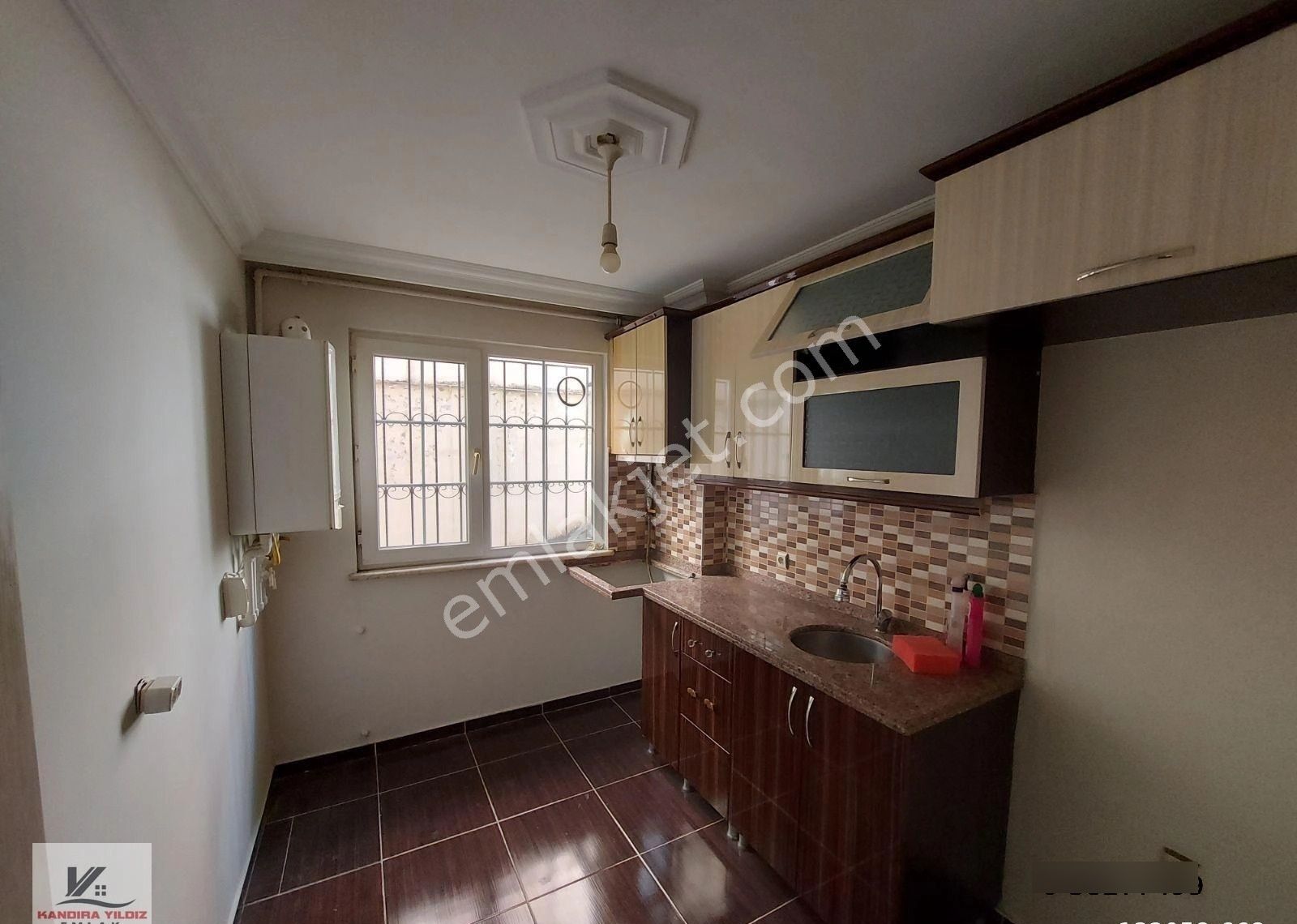 Cumhuriyet Mah. Kiralık: Bahçe Katı & 35 M² Teraslı 2+1 Daire !! - Görsel 23