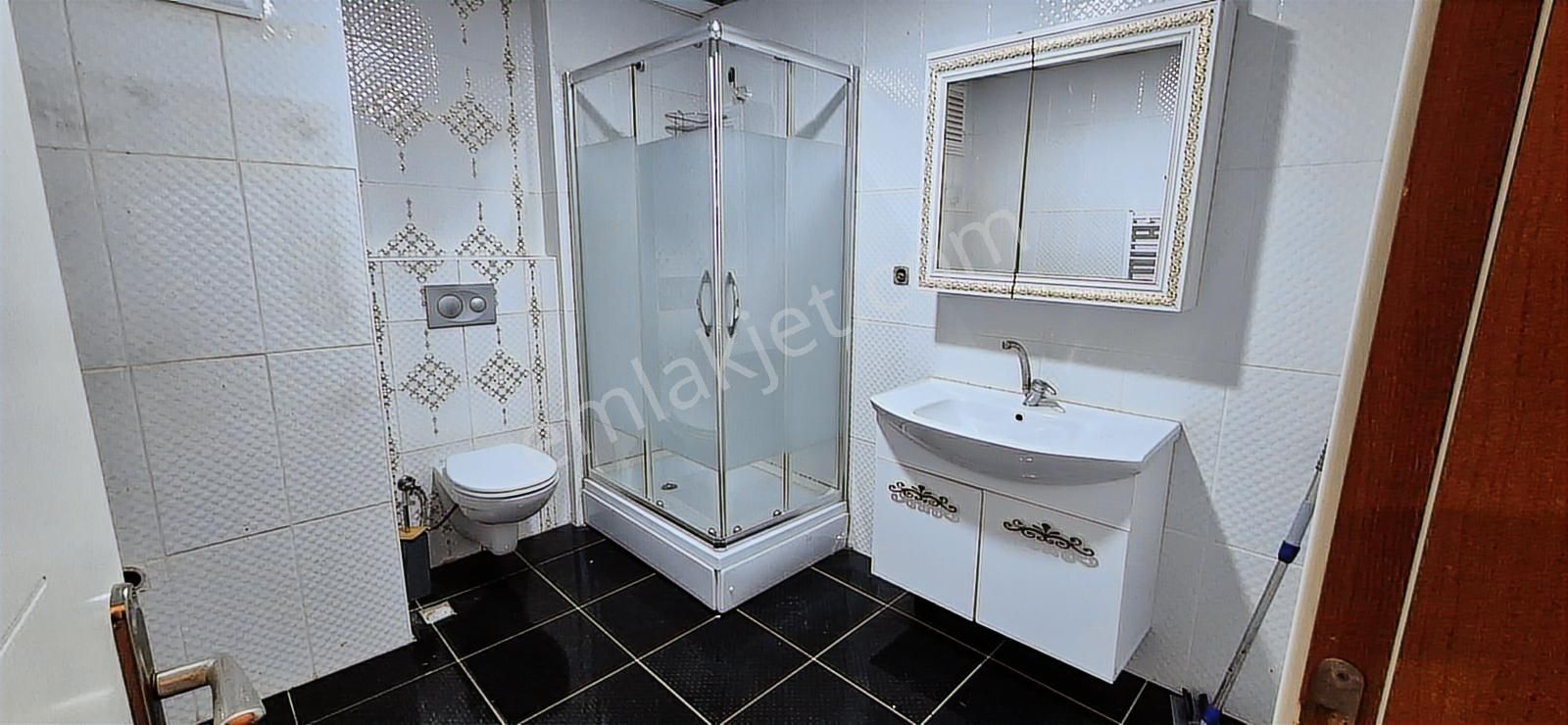 Beylikdüzü Adnan Kahveci'de Satılık Temiz 3+1 Daire - Görsel 16