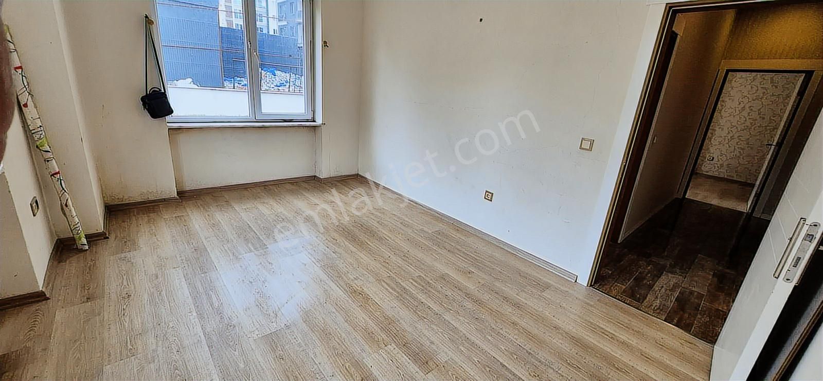 Beylikdüzü Adnan Kahveci'de Satılık Temiz 3+1 Daire - Görsel 13