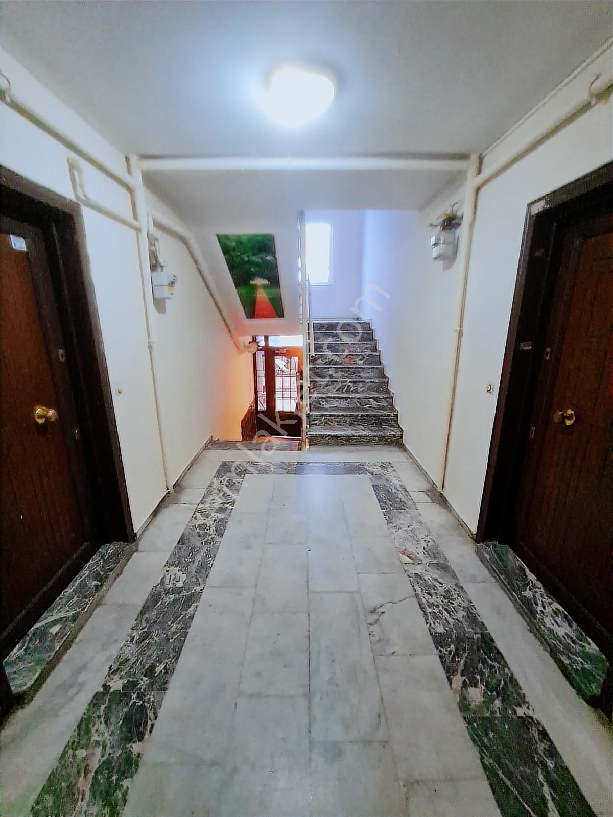 Site'de Asansörlü 3+1 Geniş Daire I 2 Ayrı Wc - Görsel 4