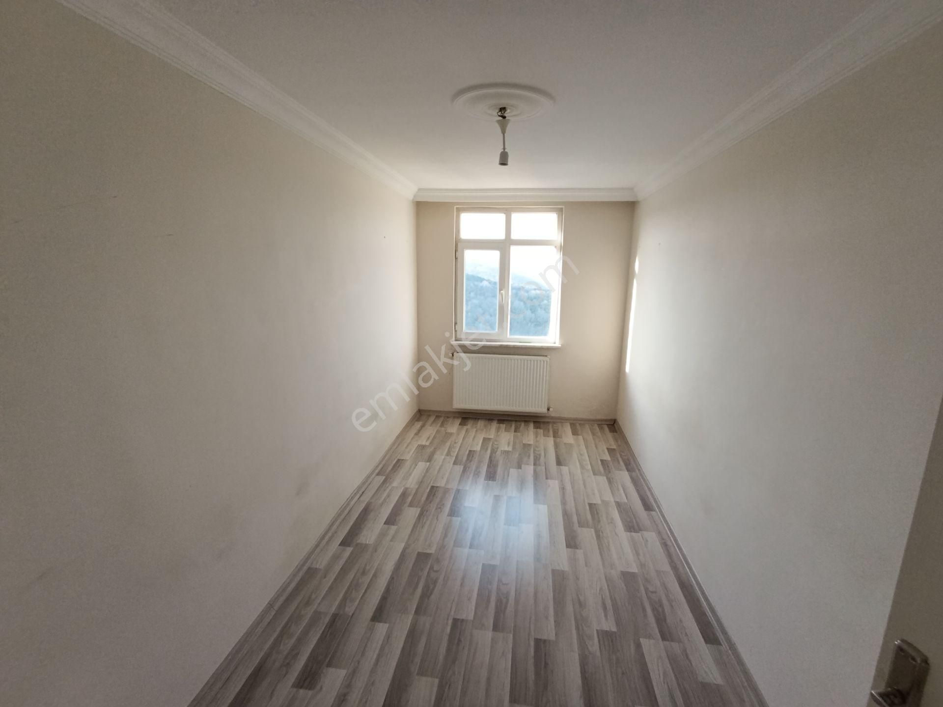 Cumhuriyet Mah. Metro Yakını, 3+1, 130m² Kiralık Daire - Görsel 4