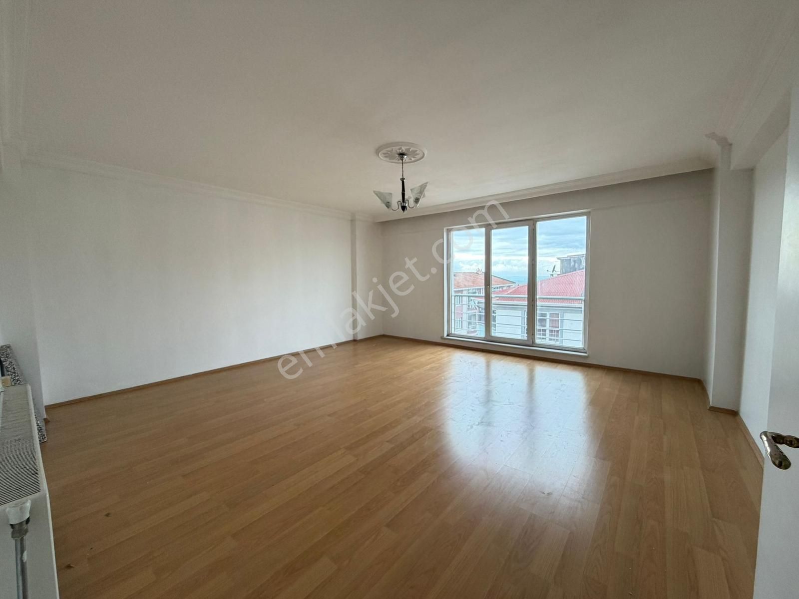 Revos// Reşadiye Mahallesinde İskanlı 2+1 110 M2 Satılık Daire.. - Görsel 10