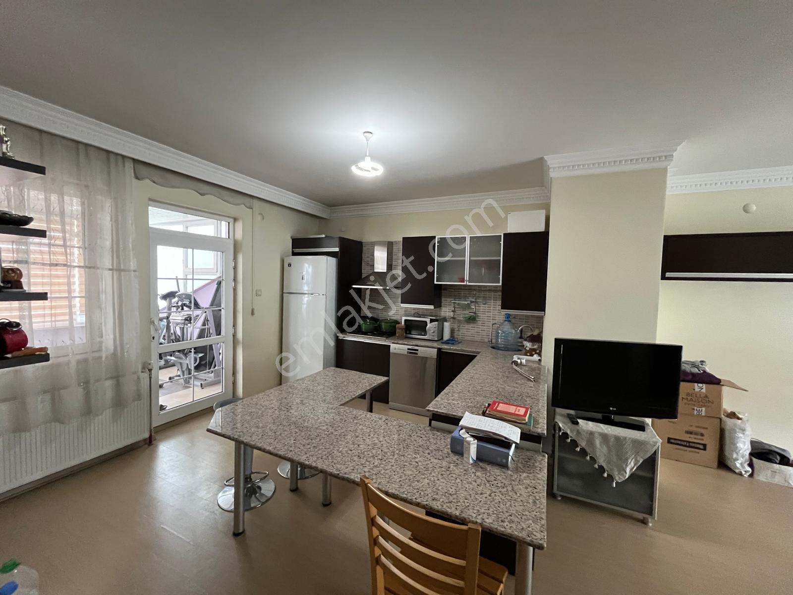 İki Nisan Caddesinde Satılık Site İçi Tripleks Villa - Görsel 19