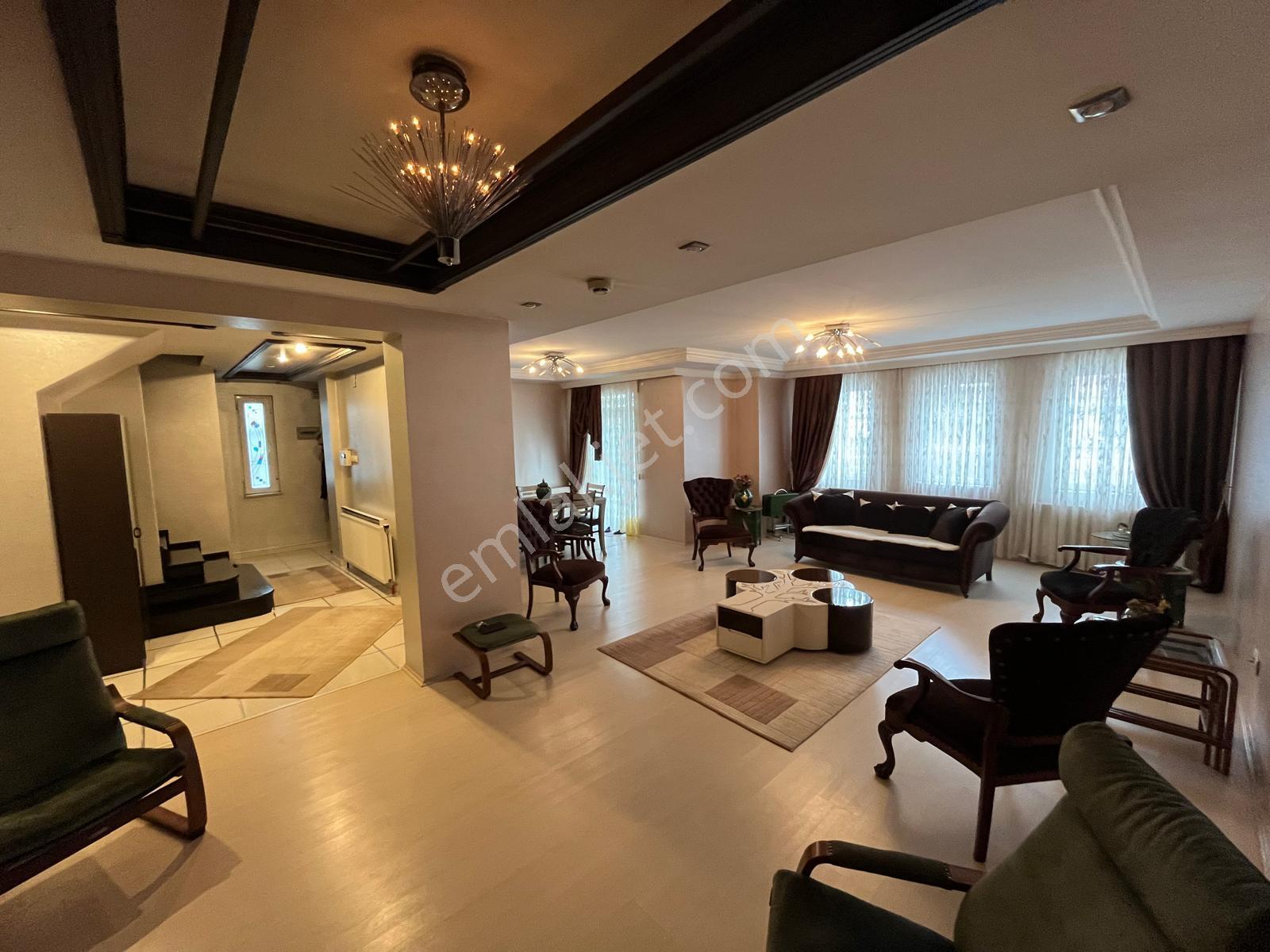 İki Nisan Caddesinde Satılık Site İçi Tripleks Villa - Görsel 4