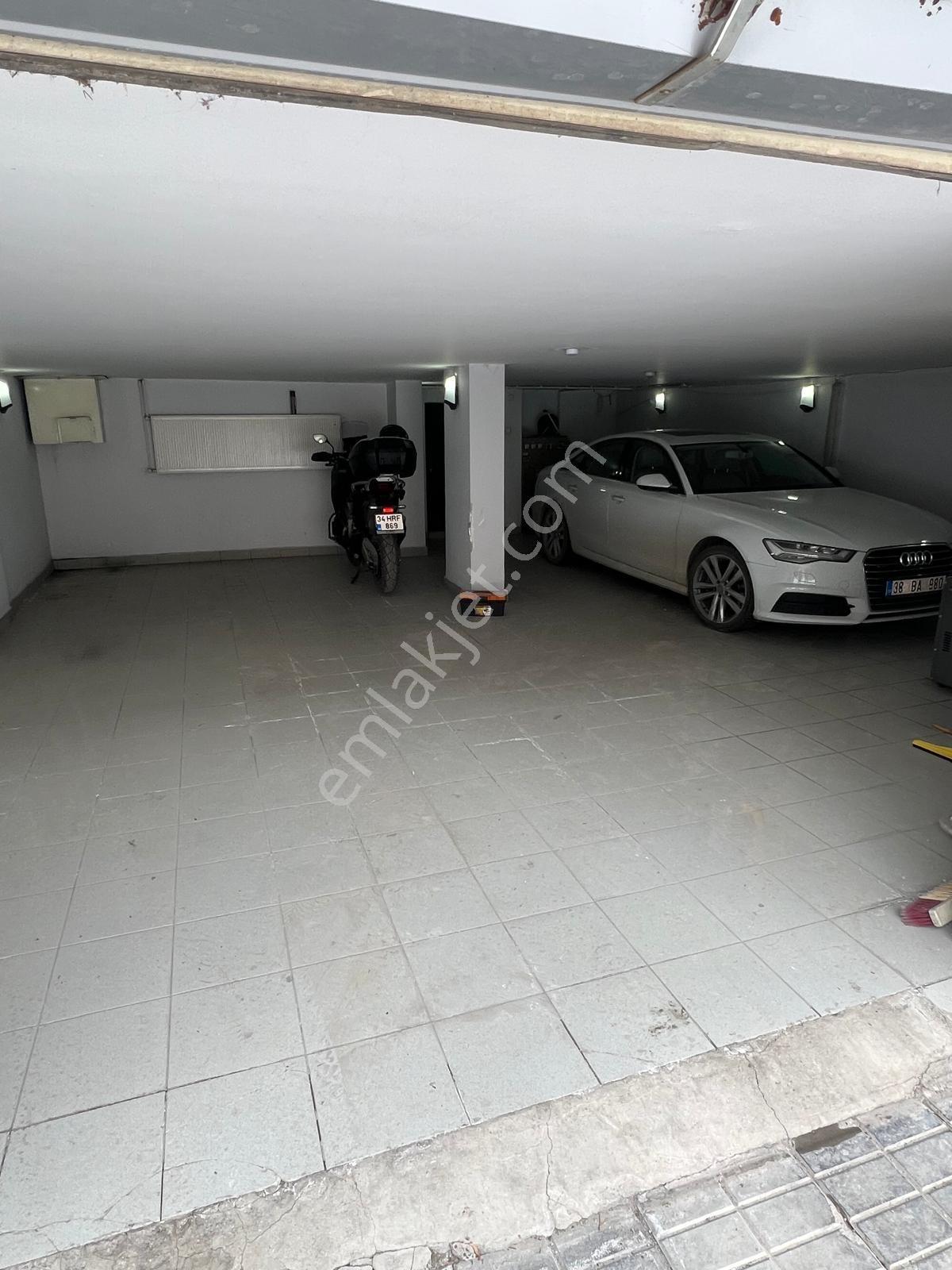 İki Nisan Caddesinde Satılık Site İçi Tripleks Villa - Görsel 26