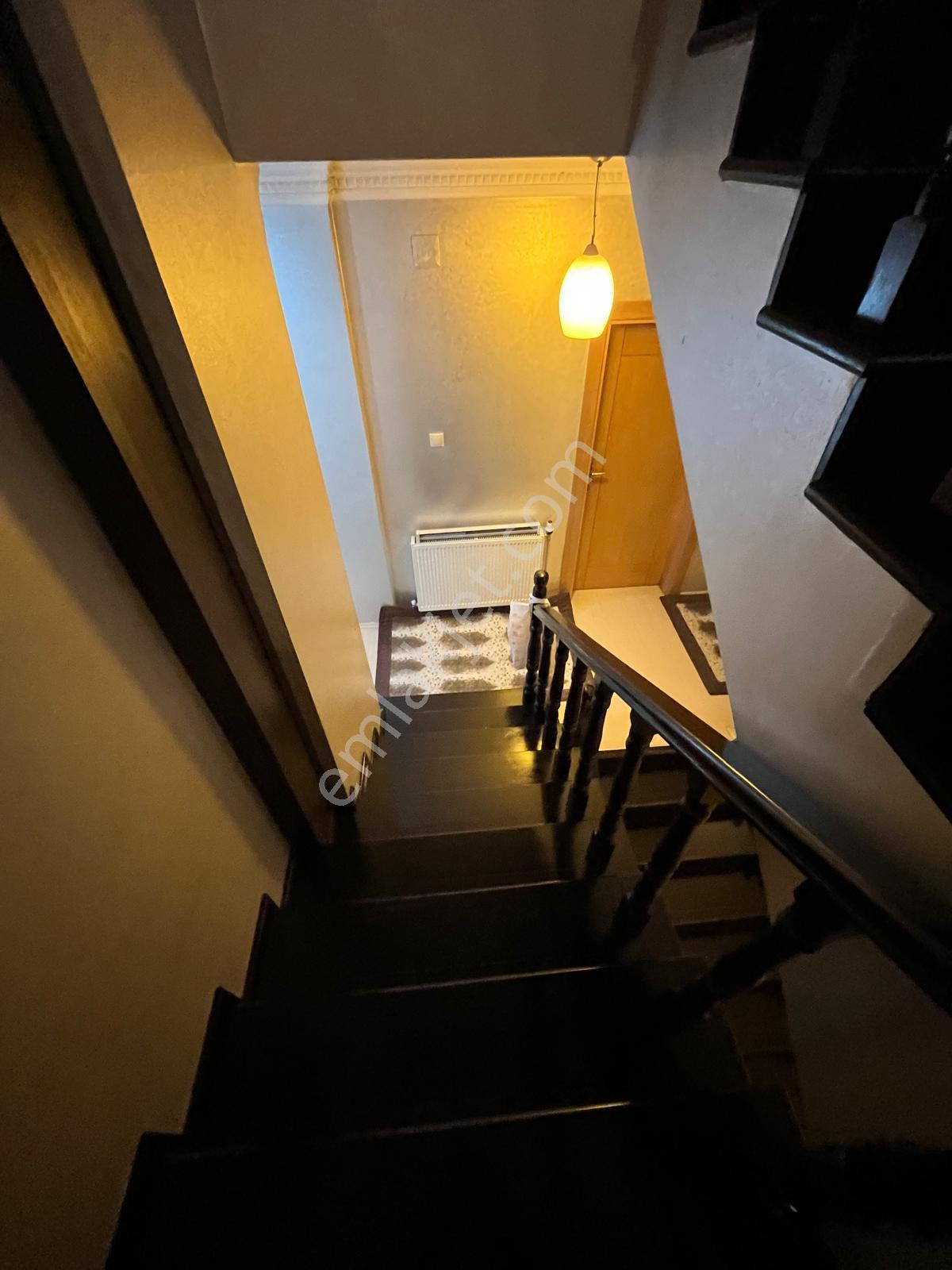 İki Nisan Caddesinde Satılık Site İçi Tripleks Villa - Görsel 22