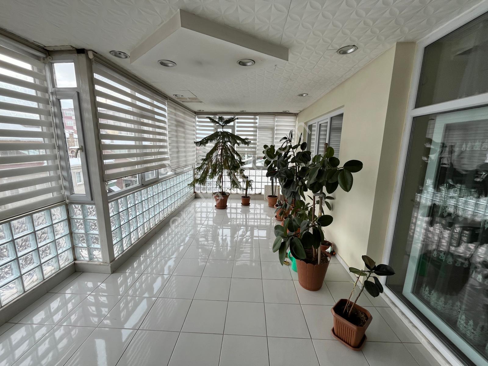 İki Nisan Caddesinde Satılık Site İçi Tripleks Villa - Görsel 14