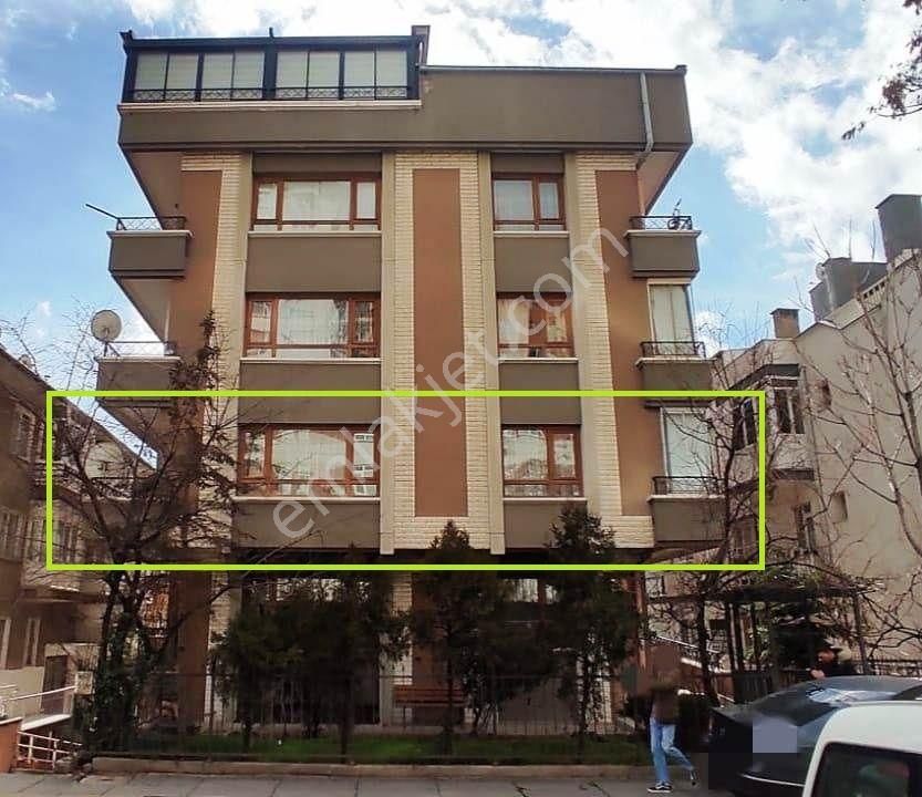 Çankaya'da Kolej Metrosu, Kızılay'a Yakın Kapalıgaraj-asansör-hidroforlusudepolu 3+1 Öncephe Arakat