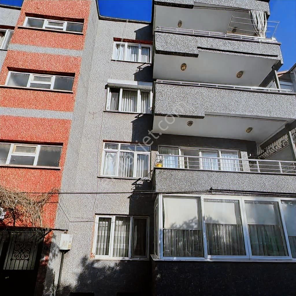 Selçuk Öğretmenler Sitesi 2+1