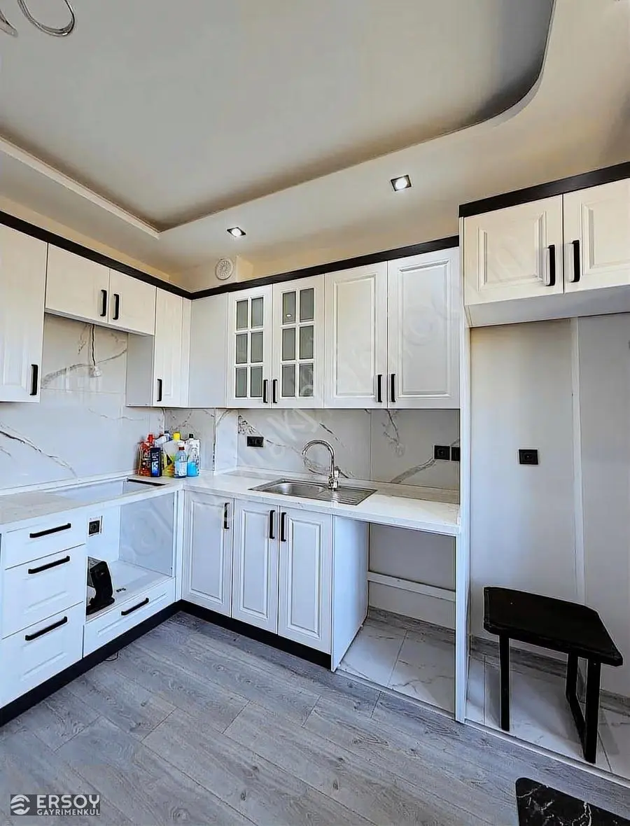 Ersoy'dan Araç Takasına Açık Muradiye'de Sıfır 1+1 Eşyalı Daire - Görsel 22