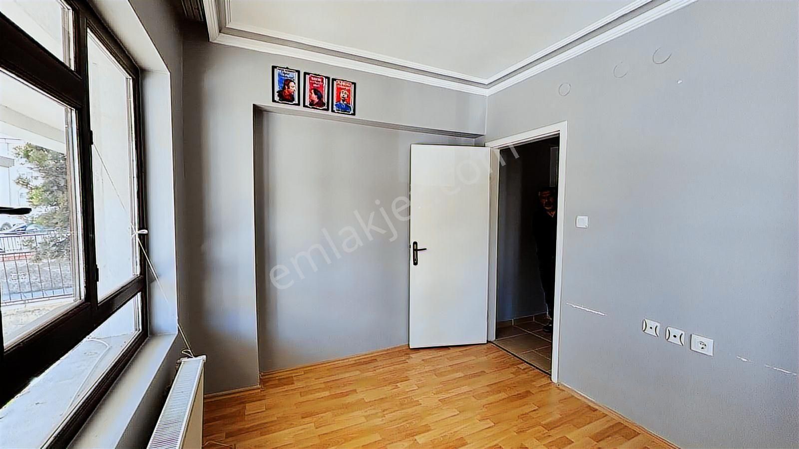 Çadıran Mahallesi Hayırseverler Camii Önü 529 Sokak'da Giriş Kat - Görsel 13