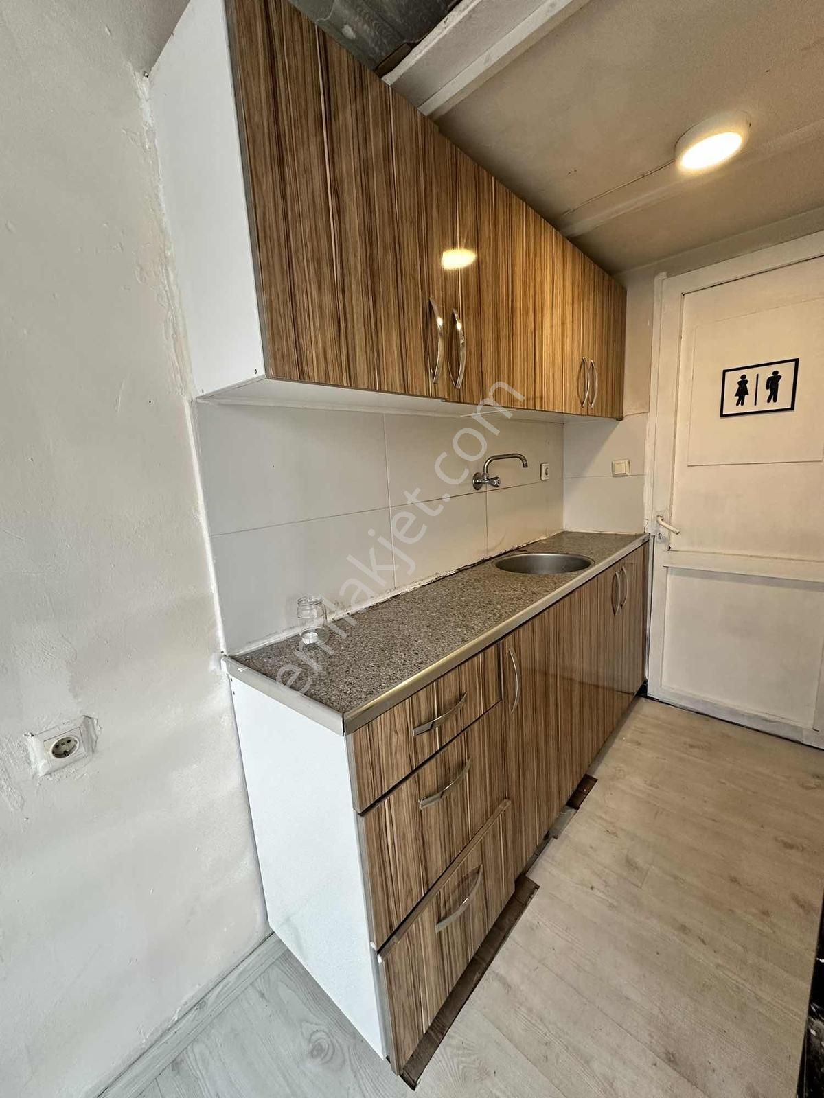 Bulut Emlak'tan Kaymakamlık Yolunda Kiralık Dükkan - Görsel 20