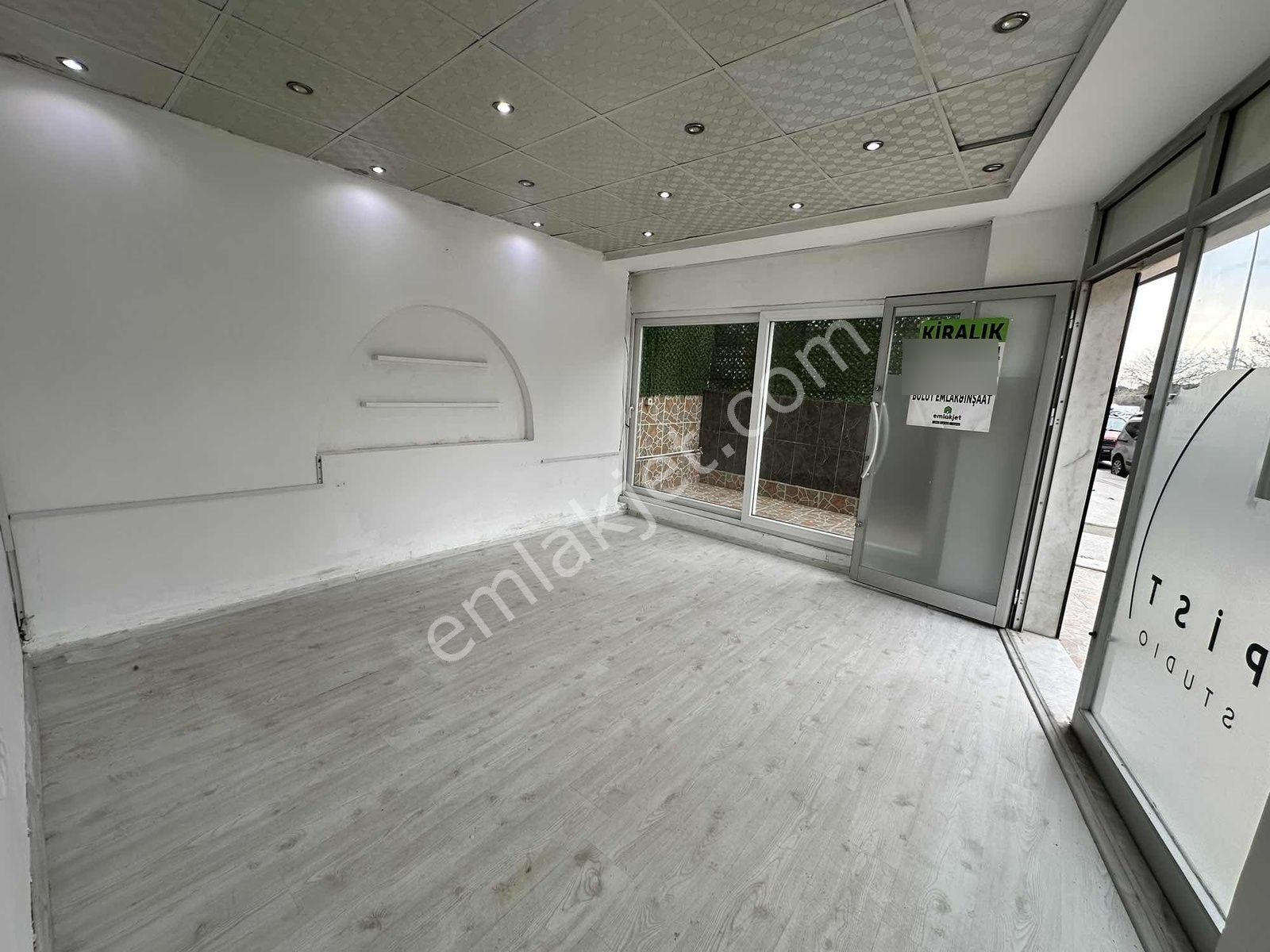 Bulut Emlak'tan Kaymakamlık Yolunda Kiralık Dükkan - Görsel 19