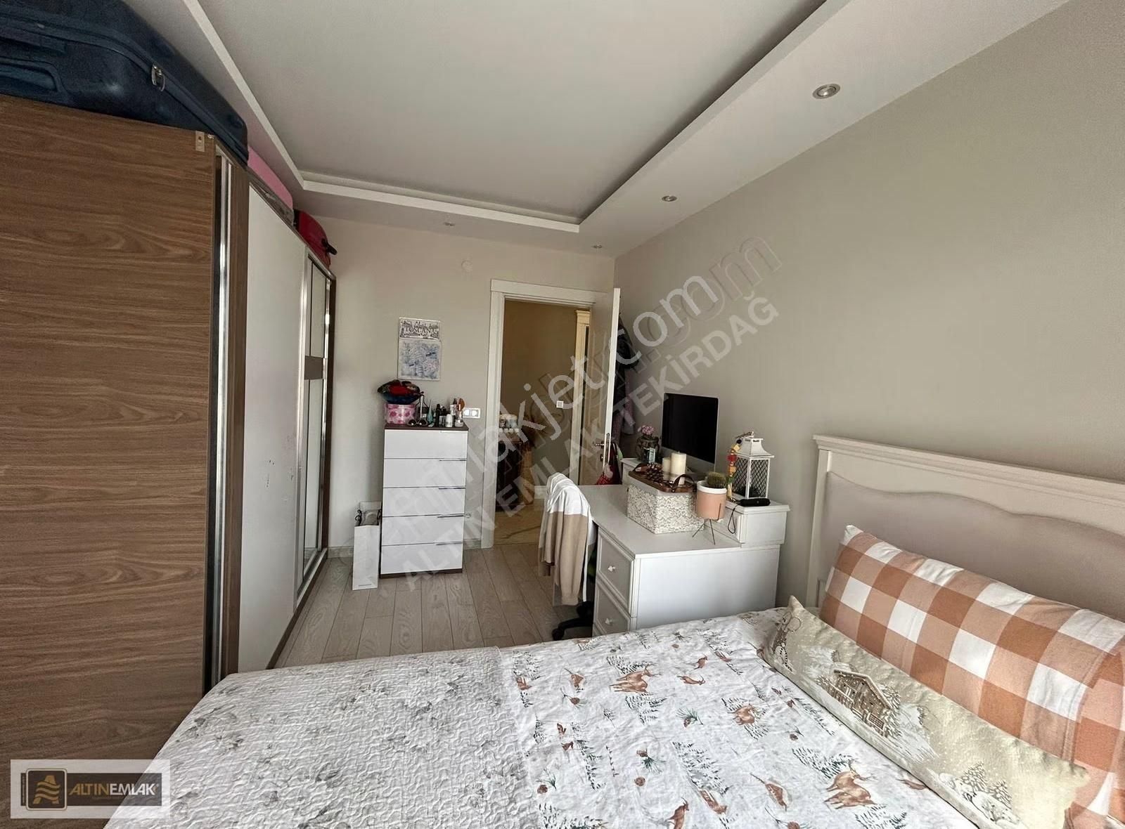 Tekirdağ S.paşa Hürriyet M Havuzlu Site İçi Bahçe Katı 3+1 Daire - Görsel 31