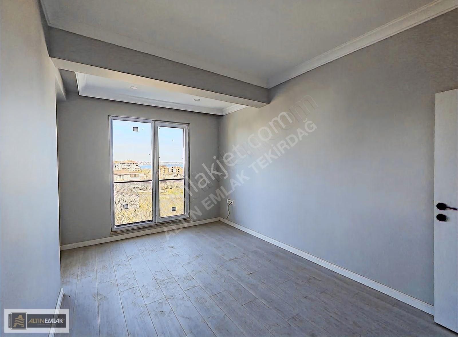 Site İçerisinde Deniz Manzaralı Açık Yüzme Havuzlu Kiralık Daire - Görsel 12
