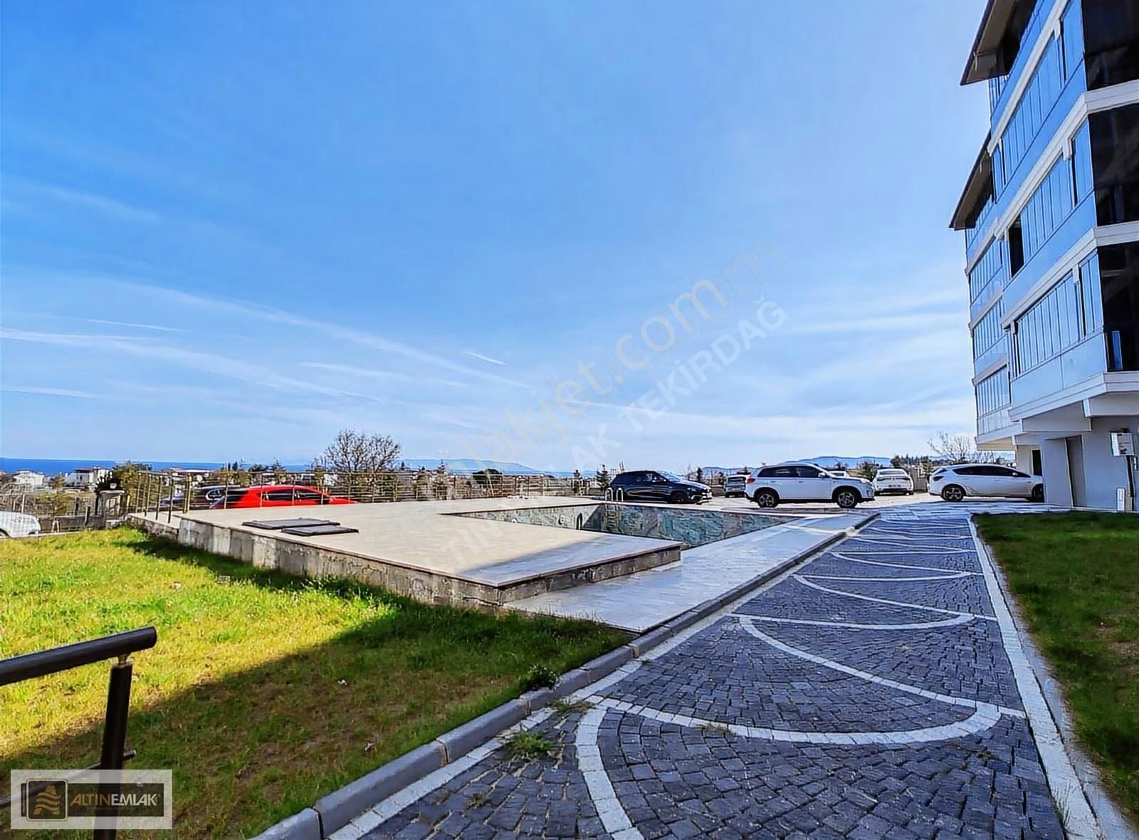 Site İçerisinde Deniz Manzaralı Açık Yüzme Havuzlu Kiralık Daire - Görsel 8