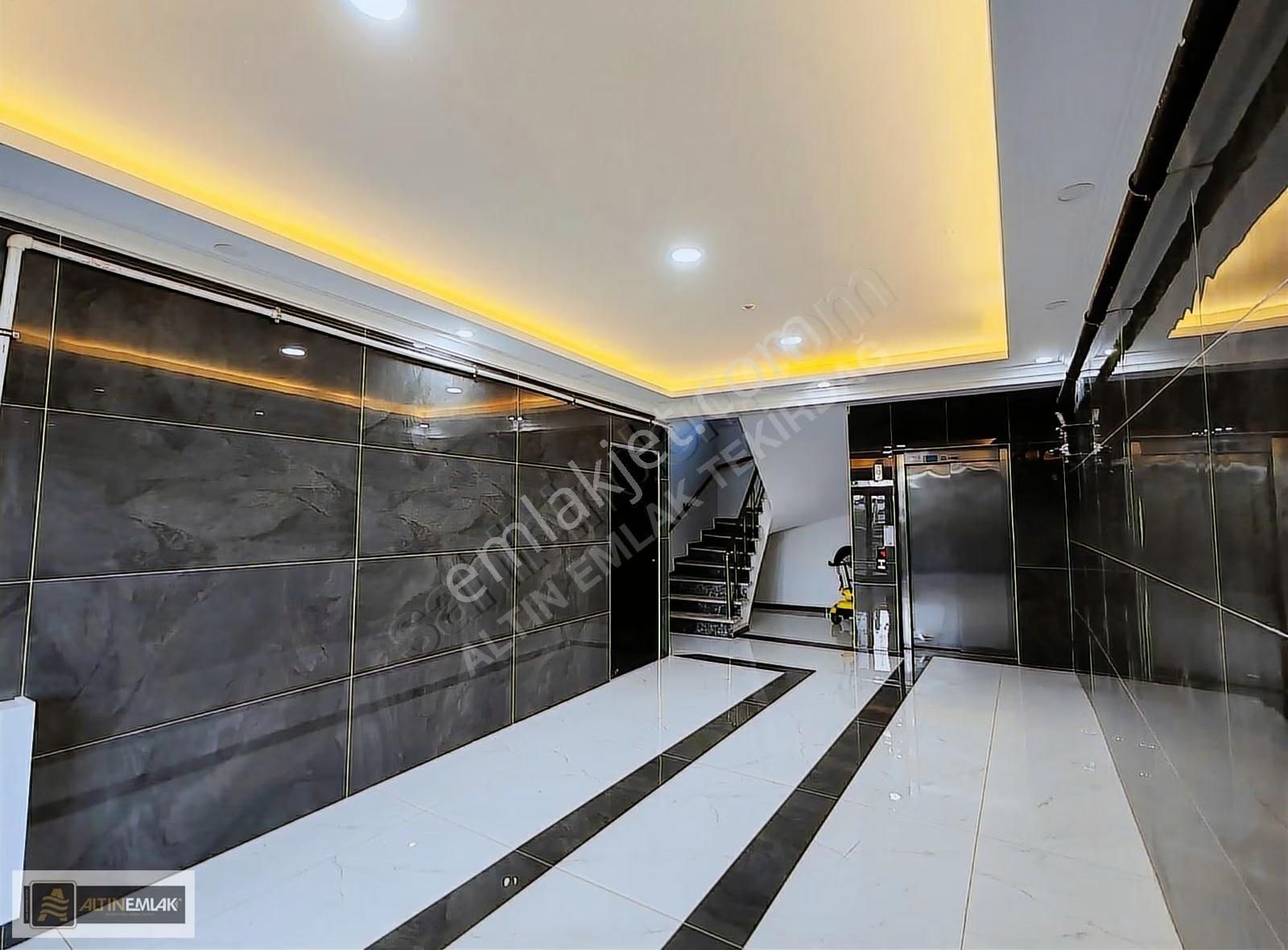 Site İçerisinde Deniz Manzaralı Açık Yüzme Havuzlu Kiralık Daire - Görsel 5