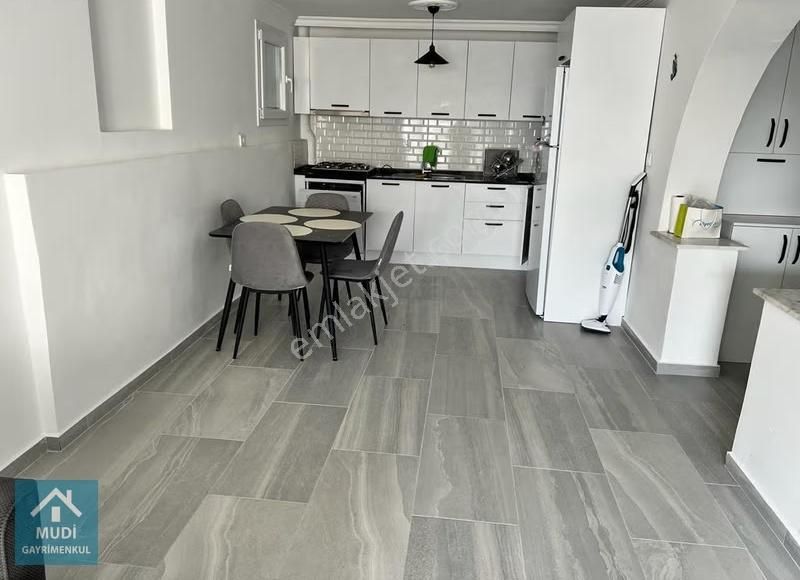 Bodrum Bankev Sitesi Kiralık Komple Yenilenmiş Alt Kat Dubleks