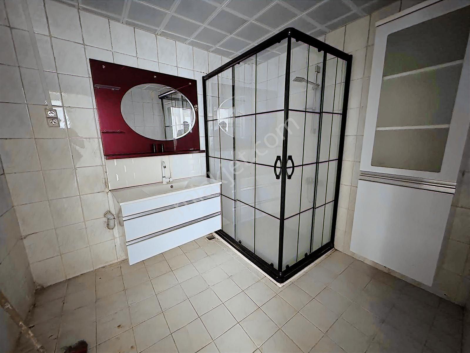 Tanrıverdı'den Kiralık Atatürk Mah Merkezde Arakat Kilerli 3+1 - Görsel 2