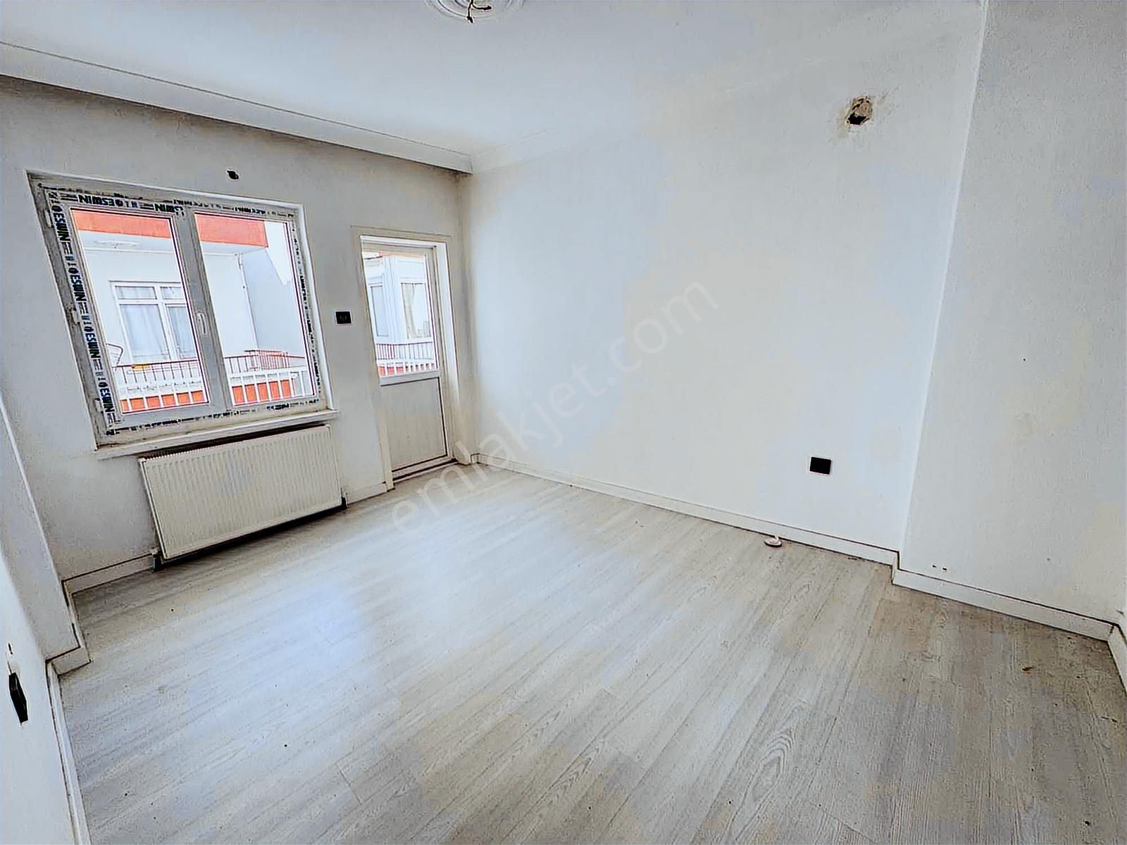 Tanrıverdı'den Kiralık Atatürk Mah Merkezde Arakat Kilerli 3+1 - Görsel 11