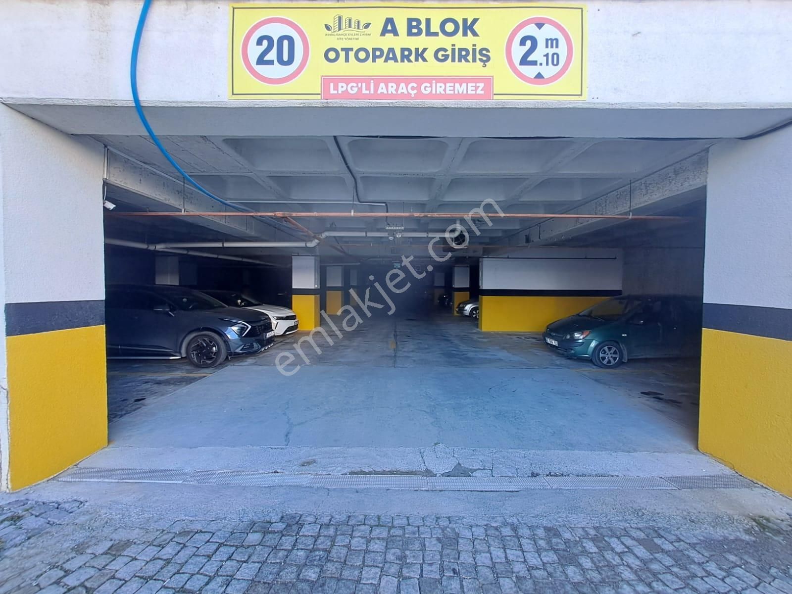 Kayaşehır 22.bölge Asmalı Bahçe Sıtesı | Full Tadılatlı Özel Tasarım 4+1 Kıralık - Görsel 35