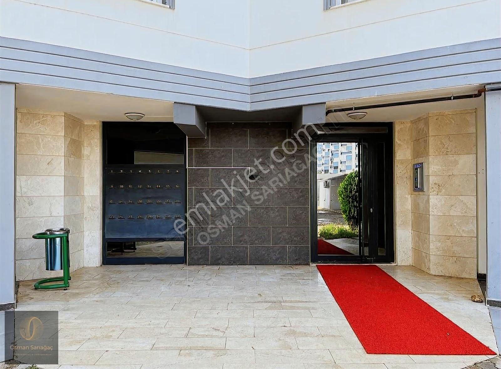 Güzeloba'da Havuzlu Sitede Satılık 1+1 Daire - Görsel 3