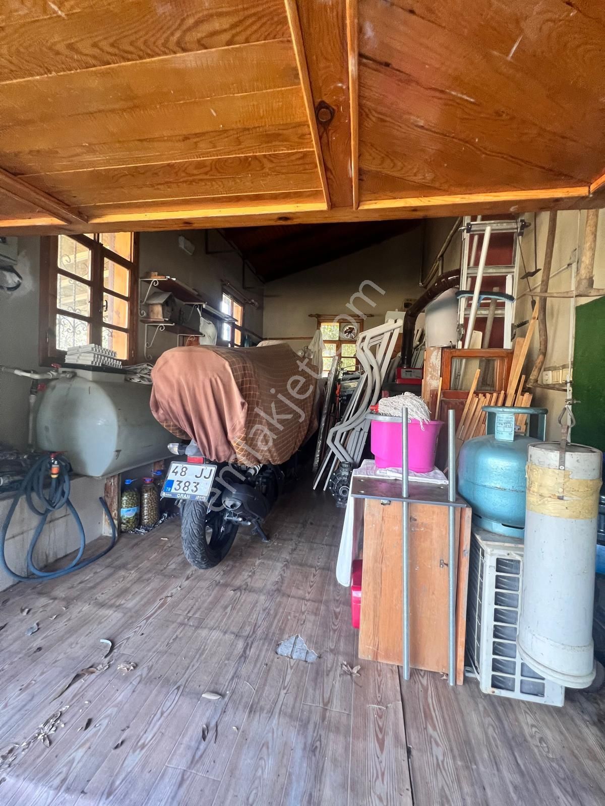 Fethiye Üzümlü’de 1447 M2 Arsa İçinde Müstakil Havuzlu Villa - Görsel 33