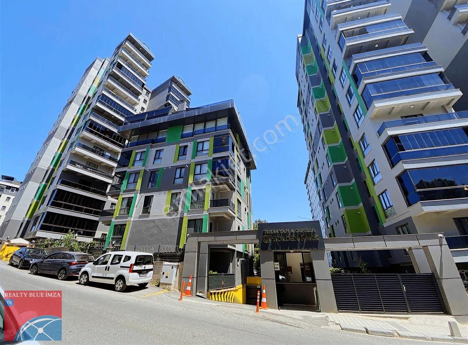 Çekmeköy'de Merkezi Konumda Ormanın Yanında Site İçi Geniş 3+1