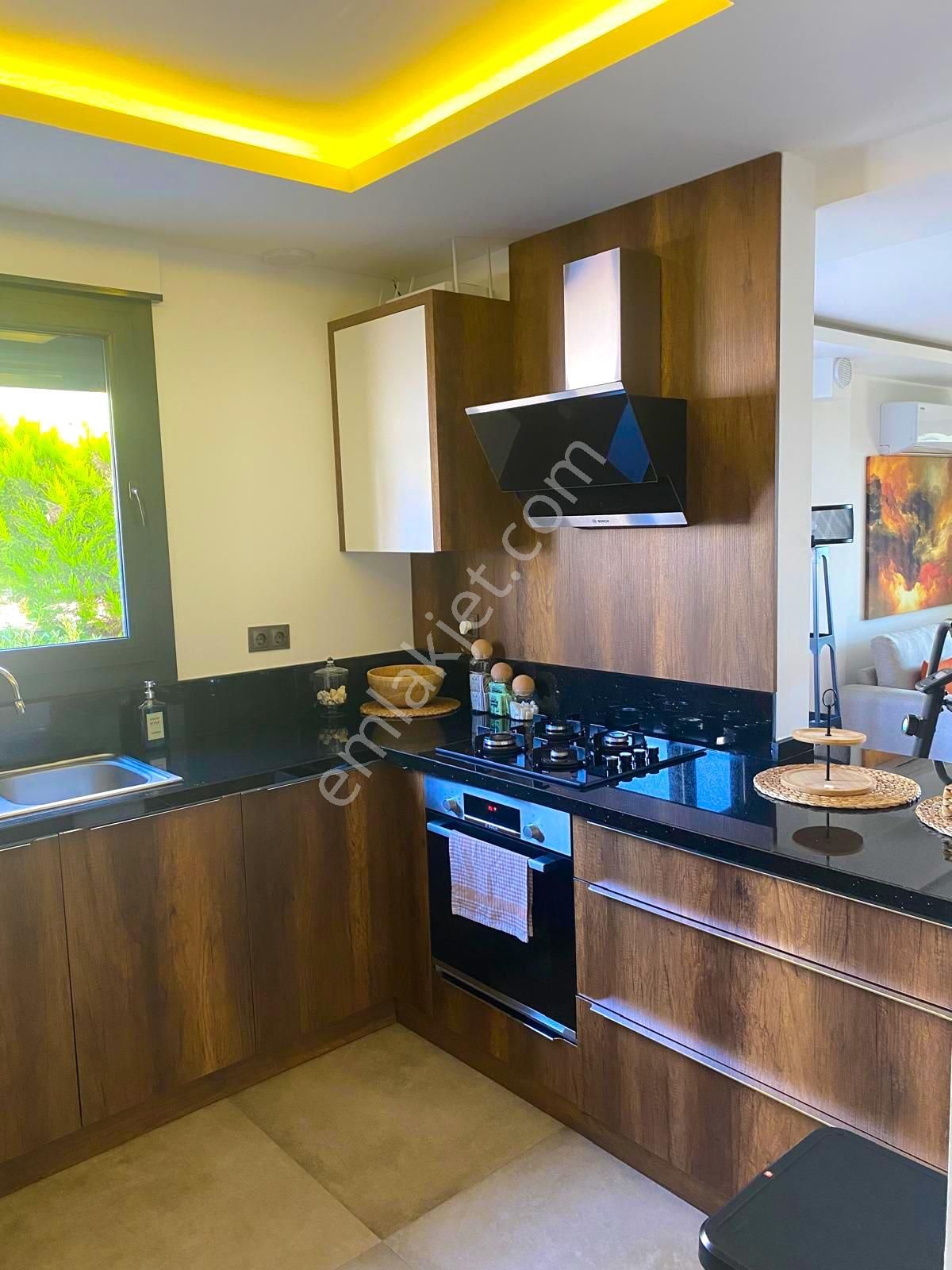 Kuşadası Davutlarda Deniz Ve Doğa Manzaralı, 3+1 Villa - Görsel 31