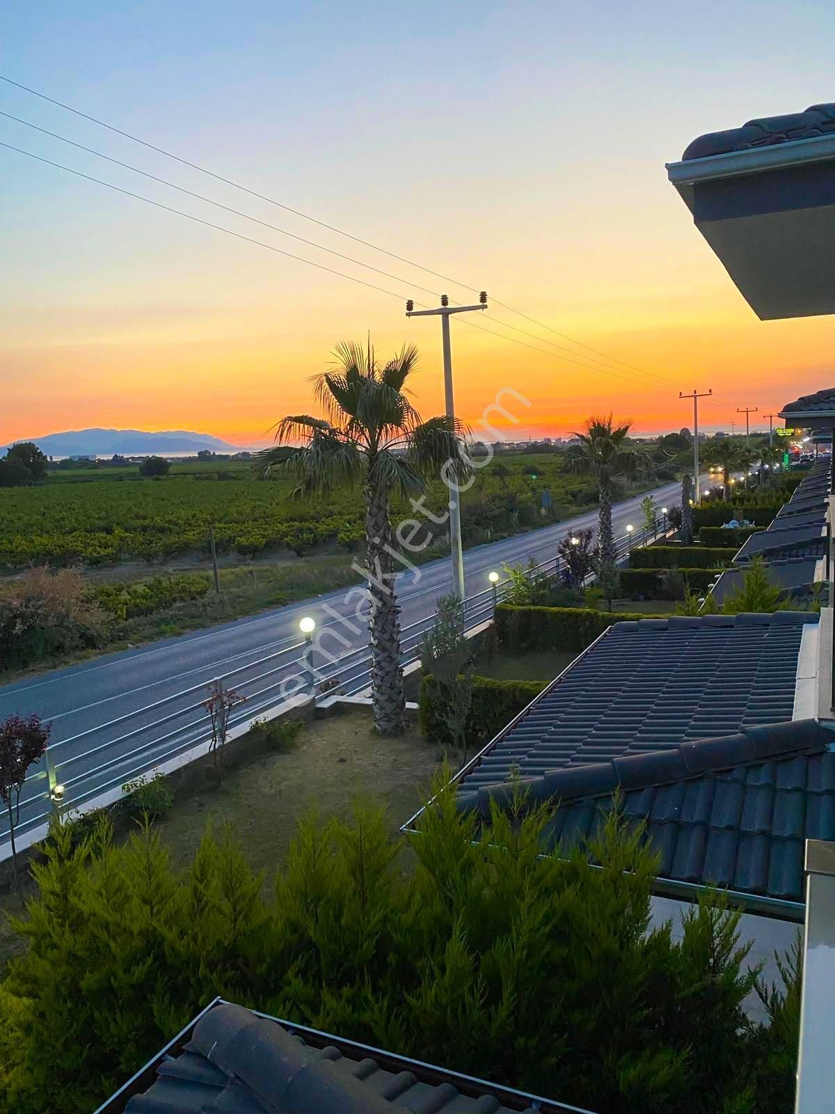 Kuşadası Davutlarda Deniz Ve Doğa Manzaralı, 3+1 Villa - Görsel 23