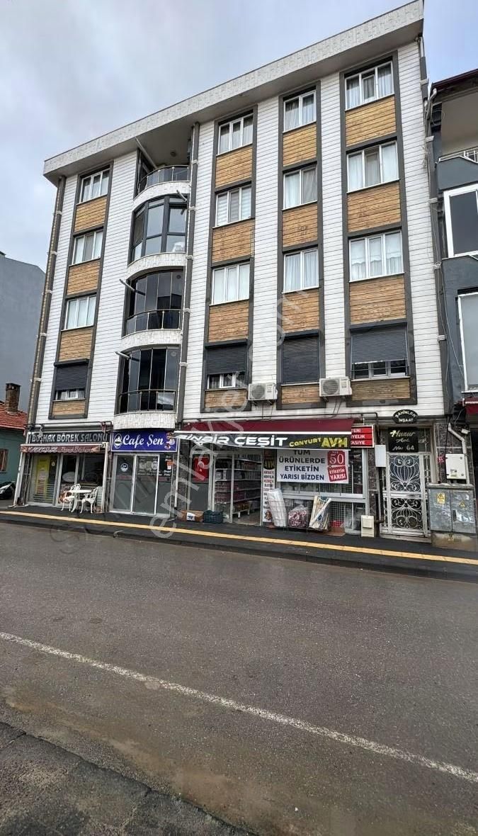 Köy Emlaktan Satılık 3+1 Daire