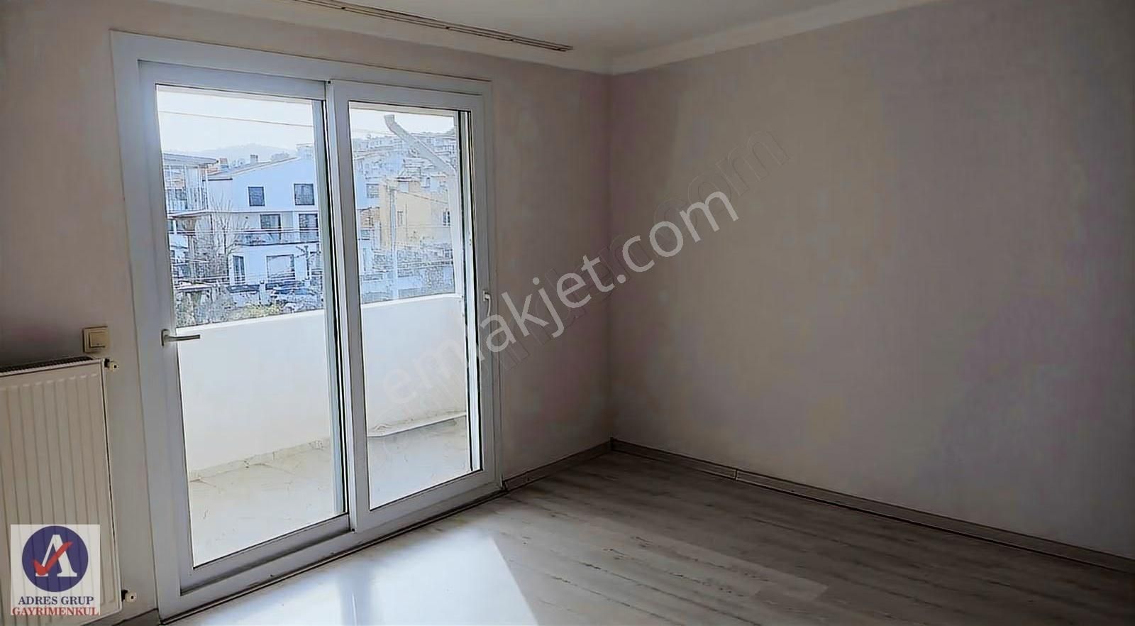 Urla Zeytinalan'da Kiralık 3+1 Bakımlı Daire - Görsel 4