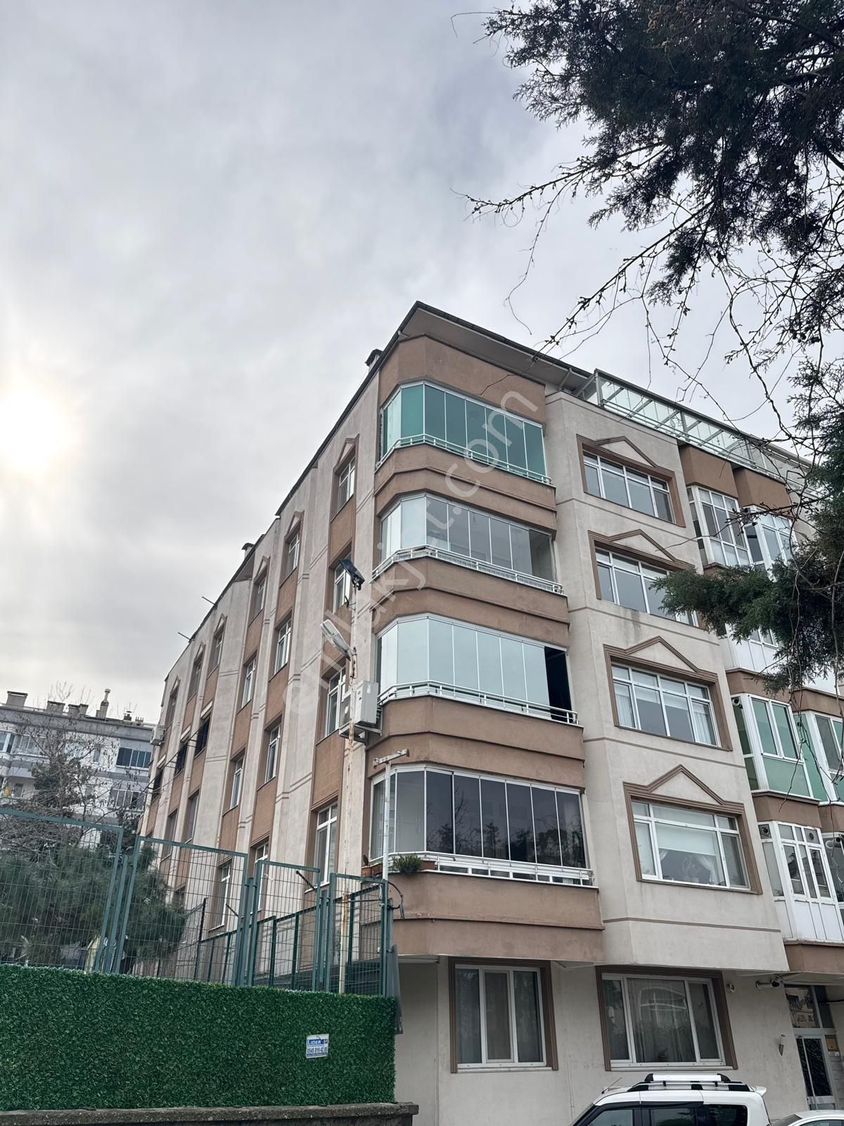 Bahçelievler Mah 2.kat 3+1 Asansörlü Masrafsız Daire