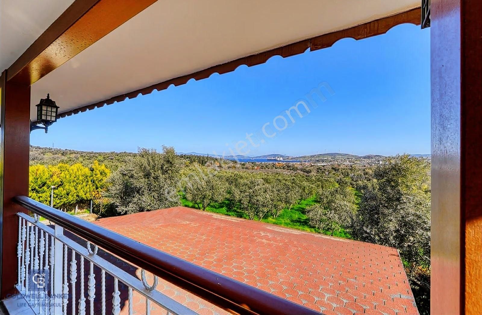 Foça Kozbeylide Deniz Manzaralı Havuzlu 6 Dönüm İçinde Villa - Görsel 10