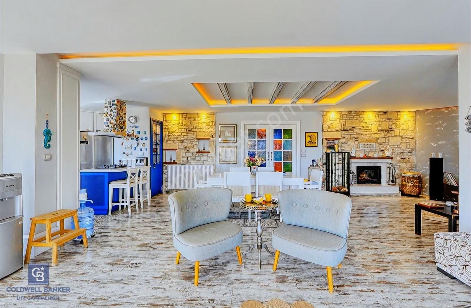 Foça Kozbeylide Deniz Manzaralı Havuzlu 6 Dönüm İçinde Villa - Görsel 17