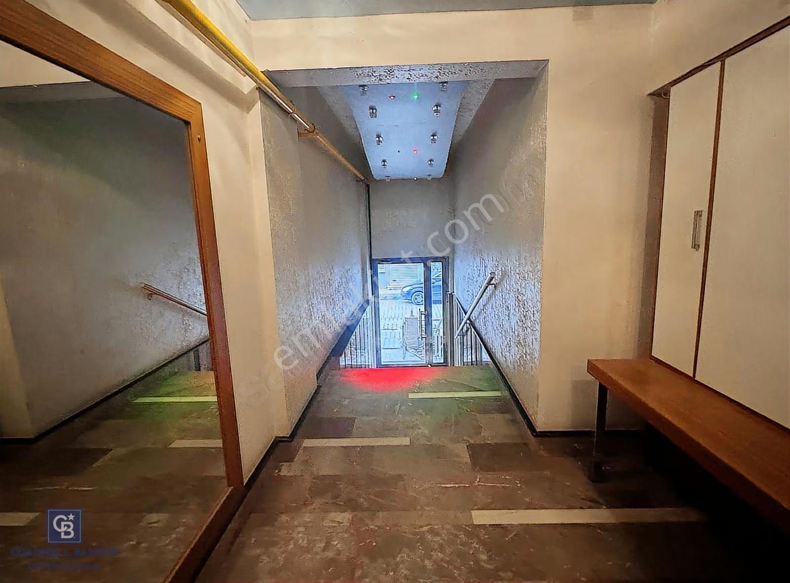 Demirköprü Alt Geçit Yakını 2+1 Kiralık Daire - Görsel 11