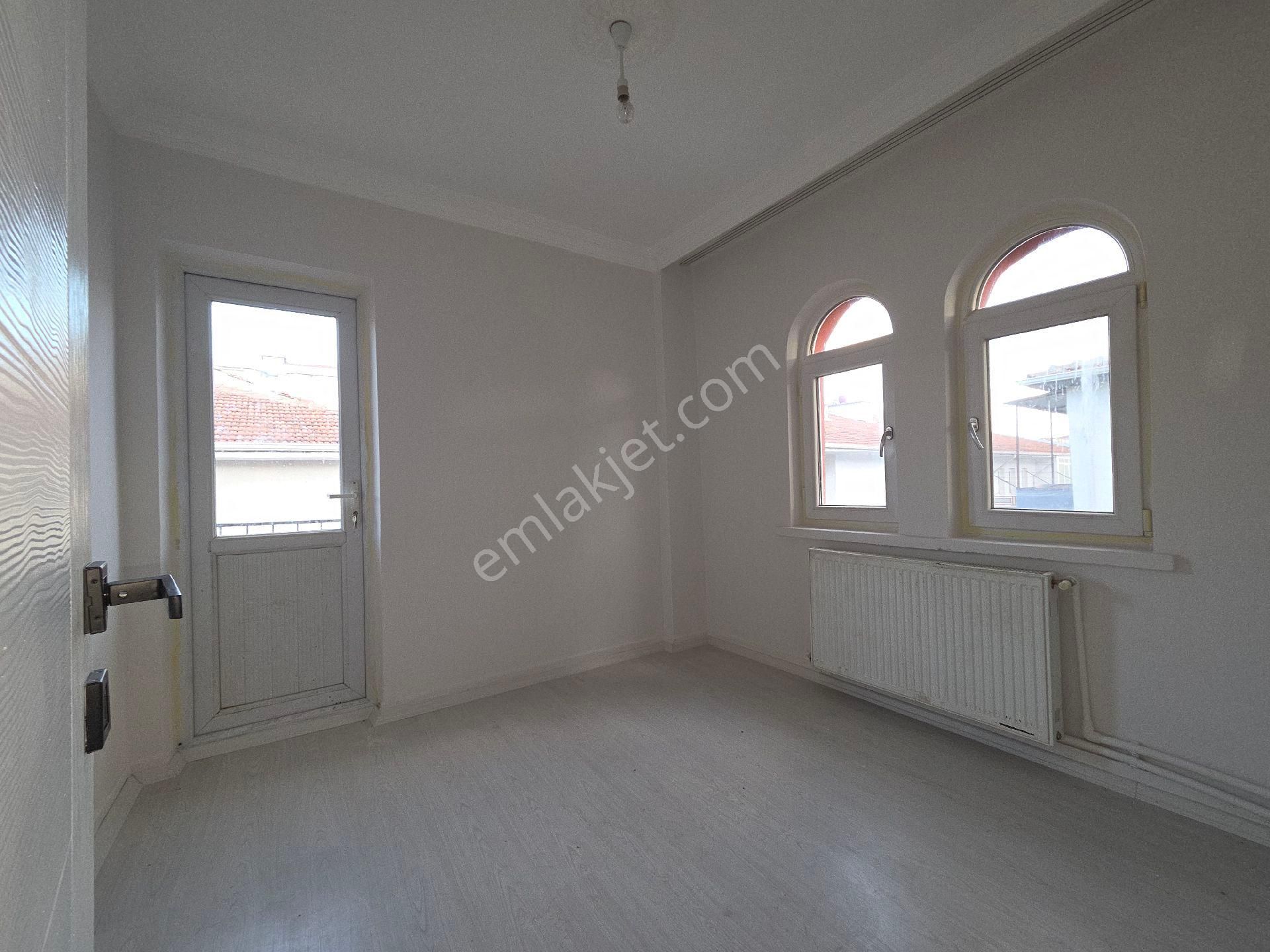 Ankara Sincan Mareşalda 2+1 Sonkat Yapılı Merkezde Kiralık - Görsel 17