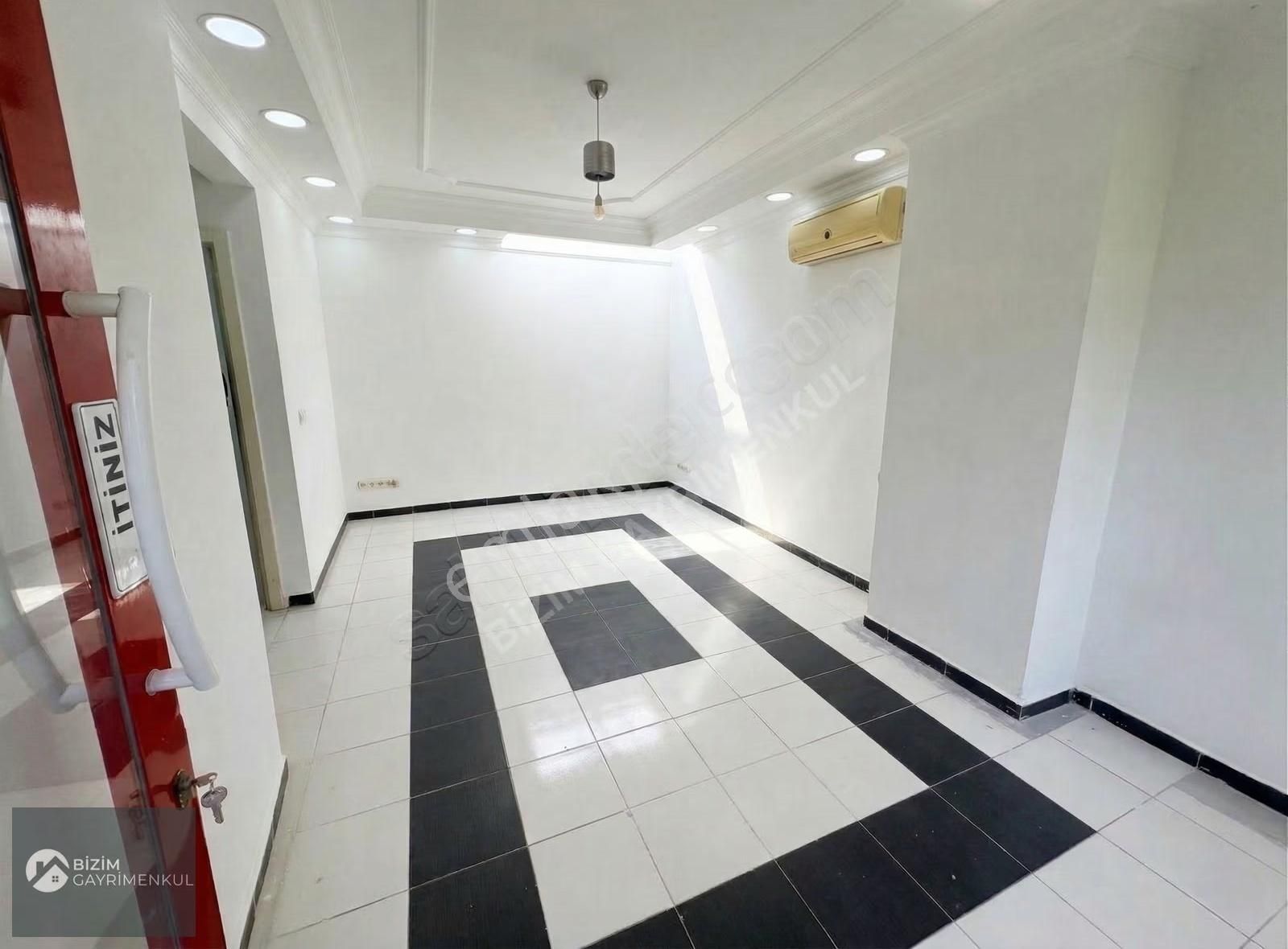 Sarıyer'de Geniş Teraslı Kiralık 1+1 Ofis / Dükkan / Depo - Görsel 7