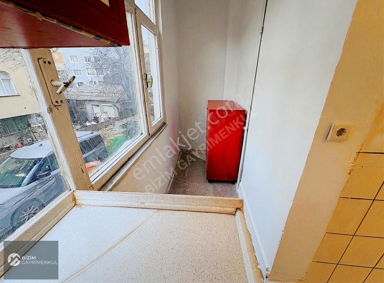 Sarıyer'de Geniş Teraslı Kiralık 1+1 Ofis / Dükkan / Depo - Görsel 5