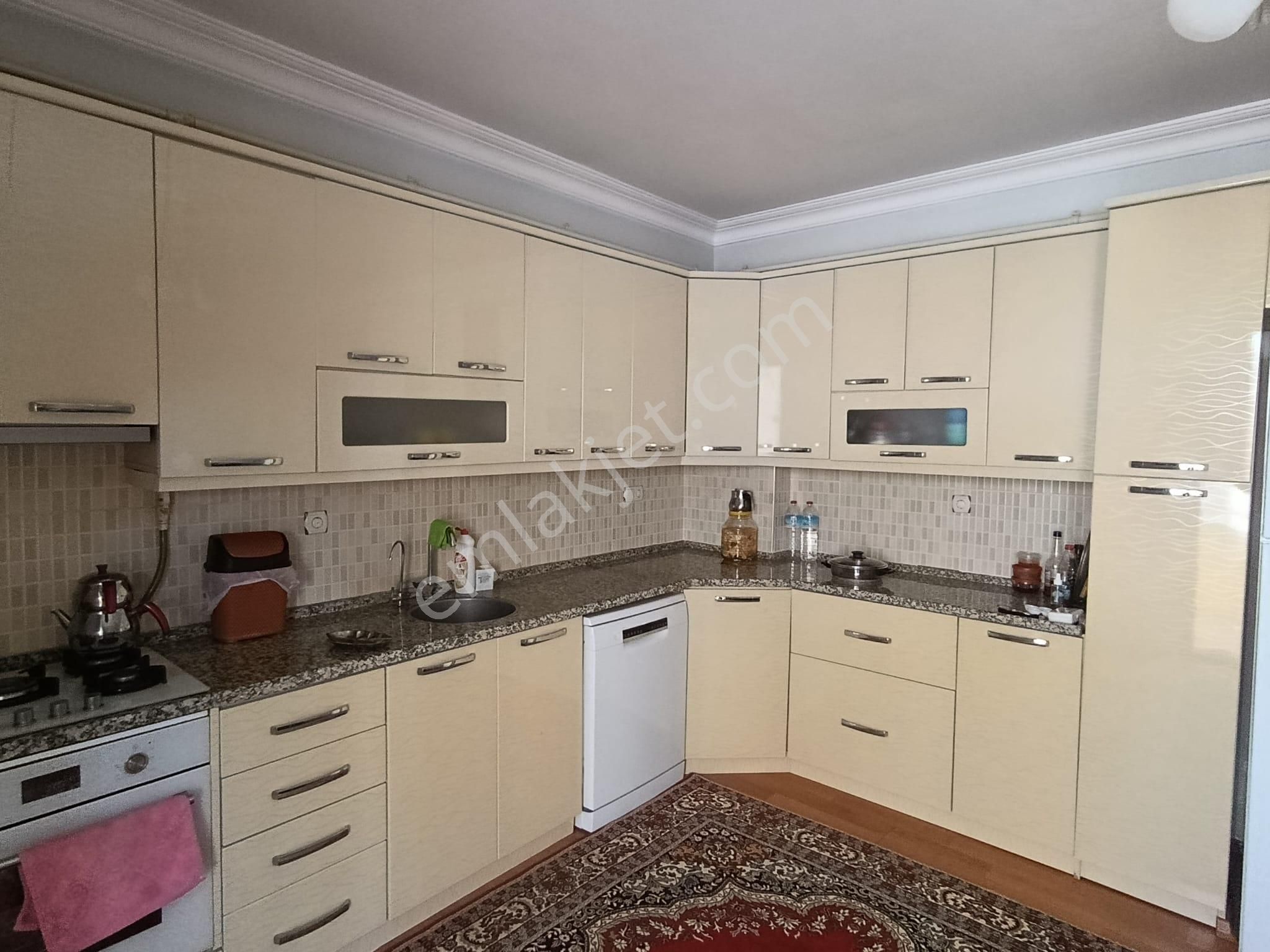 Torbalı Ertuğrulda 170 M2. 3+1 Kiralık Daire