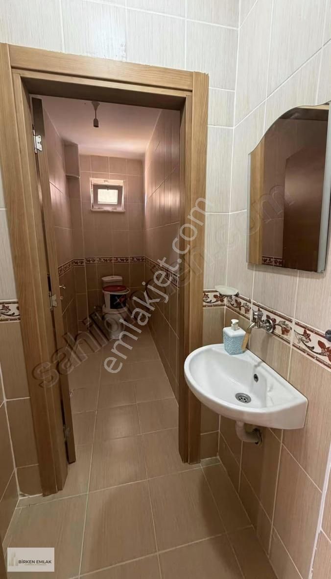 Birken Emlaktan Atatürk Caddesi Üzerinde Kiralık 3+1 Daire - Görsel 2