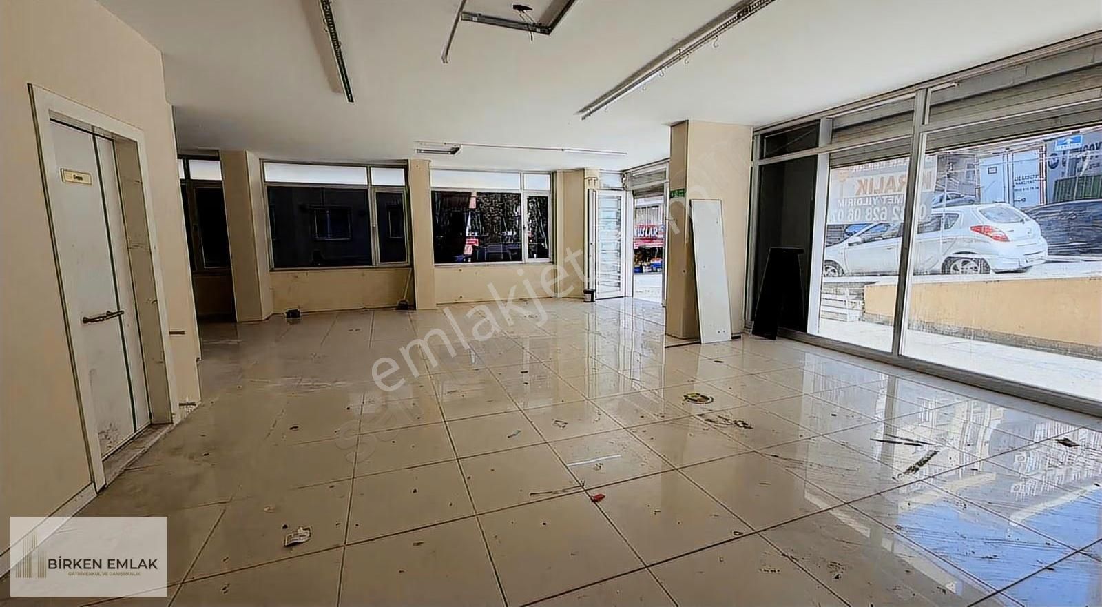 Birken Emlaktan 350 M2 Geniş Her Kullanıma Uygun Kiralık Dükkan - Görsel 9
