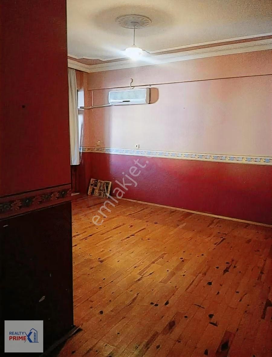 Tramvaya Yakını,katta Tek 3+1 Ayrı Mutfak,servis Güzergahları - Görsel 3