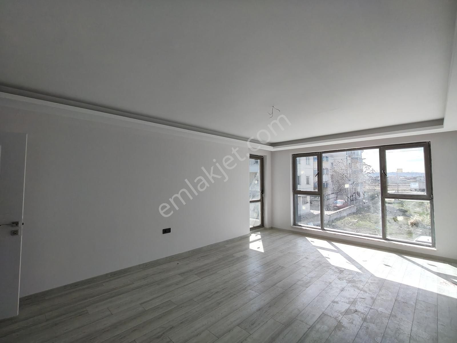Sıfır,3+1 İskanlı,brüt 141m2, Asansör, Ebev. Banyo,yerden Isıtma - Görsel 27